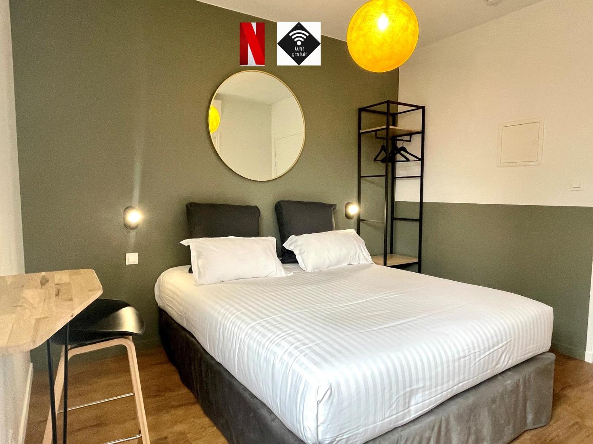 Апартаменты Demeure Rossini Cholet Centre Номер фото